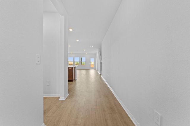 1824 Dandy Brush DR, Georgetown, TX 78641