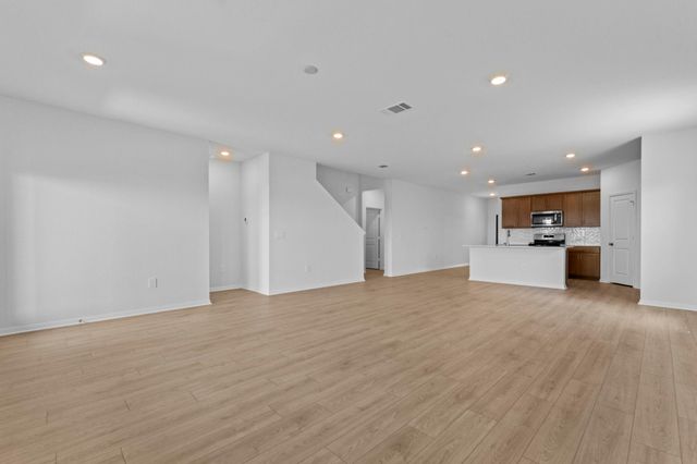 1824 Dandy Brush DR, Georgetown, TX 78641