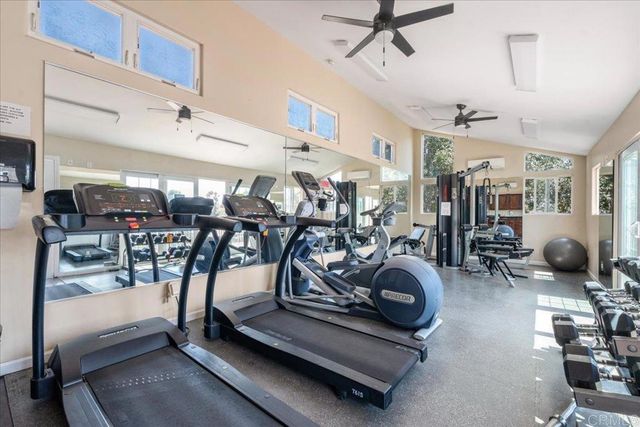 5404 Balboa Arms Dr 469, San Diego, CA 92117