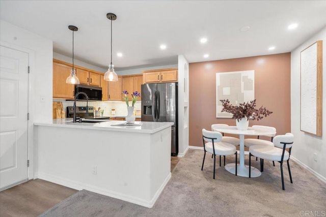 5404 Balboa Arms Dr 469, San Diego, CA 92117
