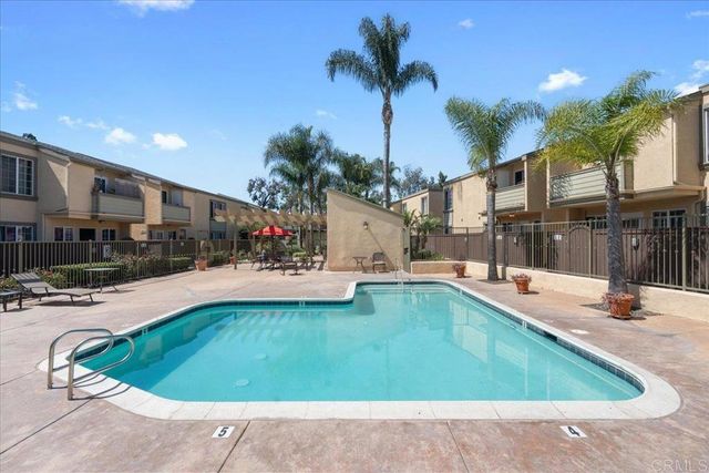 5404 Balboa Arms Dr 469, San Diego, CA 92117