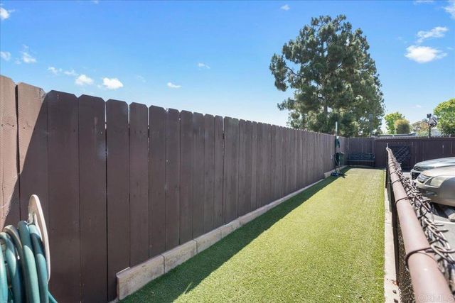 5404 Balboa Arms Dr 469, San Diego, CA 92117