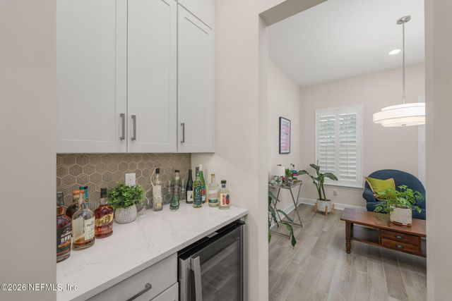 10002 INVENTION Lane, Jacksonville, FL 32256