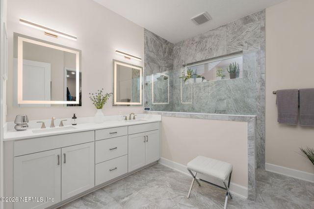 10002 INVENTION Lane, Jacksonville, FL 32256