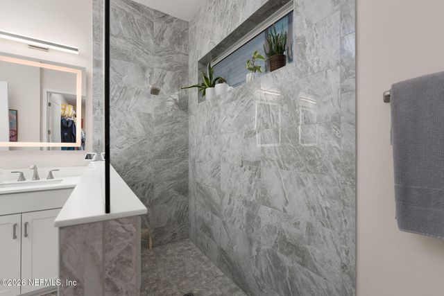 10002 INVENTION Lane, Jacksonville, FL 32256