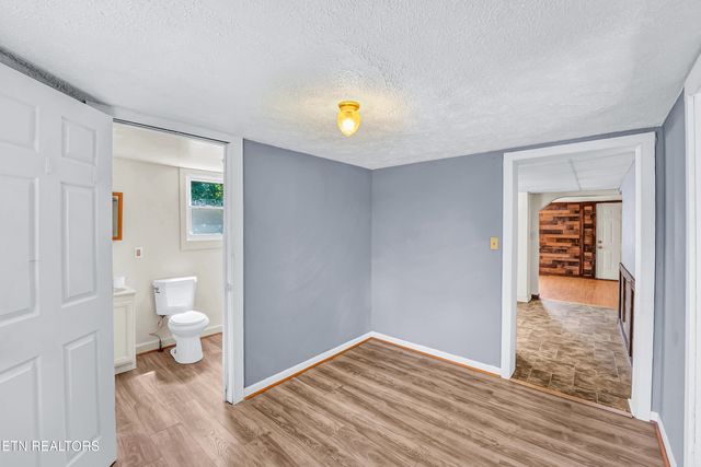 1013 E Drive, Knoxville, TN 37920