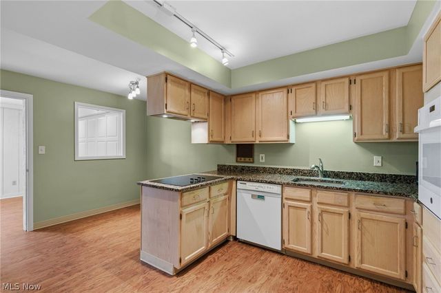 20100 Fairmount Boulevard 102, Shaker Heights, OH 44118