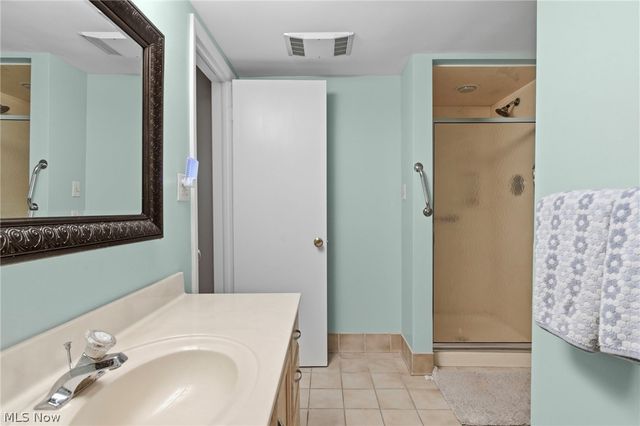 20100 Fairmount Boulevard 102, Shaker Heights, OH 44118