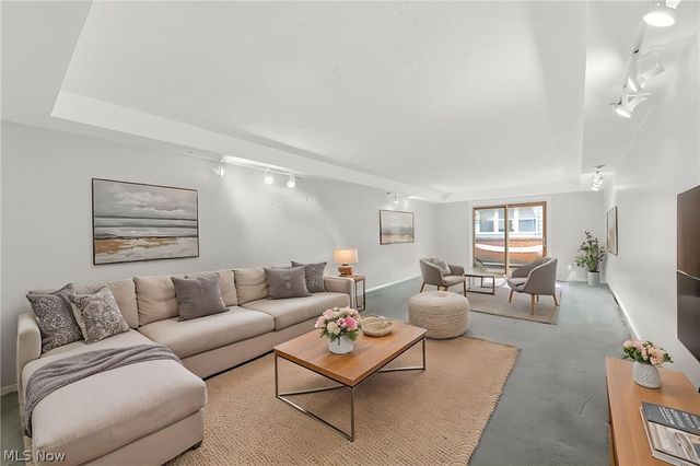 20100 Fairmount Boulevard 102, Shaker Heights, OH 44118