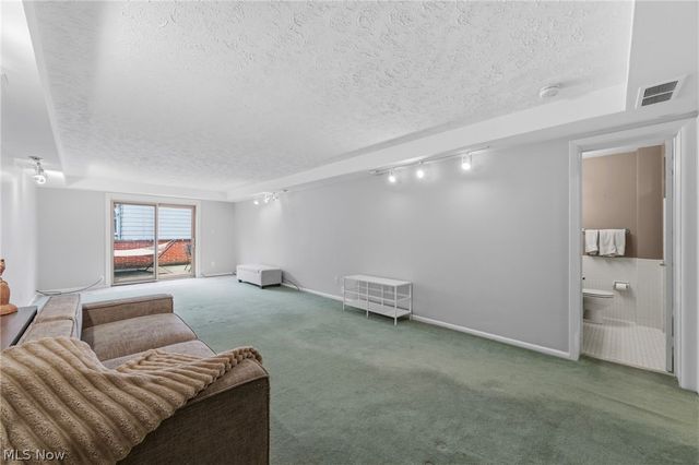 20100 Fairmount Boulevard 102, Shaker Heights, OH 44118