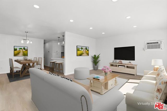 8901 Eton Avenue 61, Canoga Park (los Angeles), CA 91304