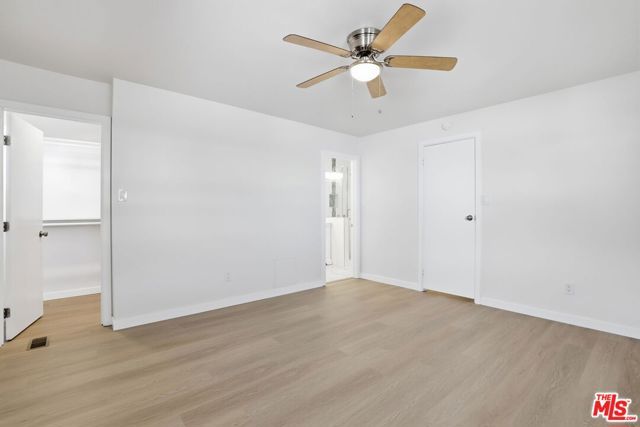 8901 Eton Avenue 61, Canoga Park (los Angeles), CA 91304