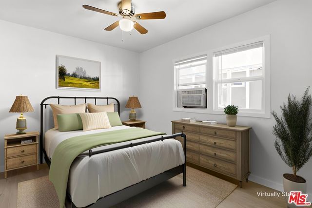 8901 Eton Avenue 61, Canoga Park (los Angeles), CA 91304