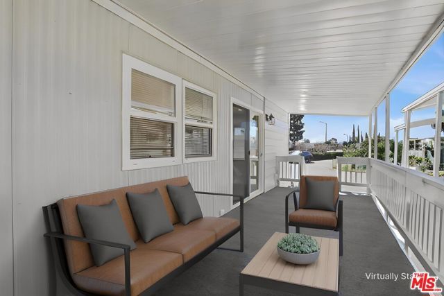 8901 Eton Avenue 61, Canoga Park (los Angeles), CA 91304