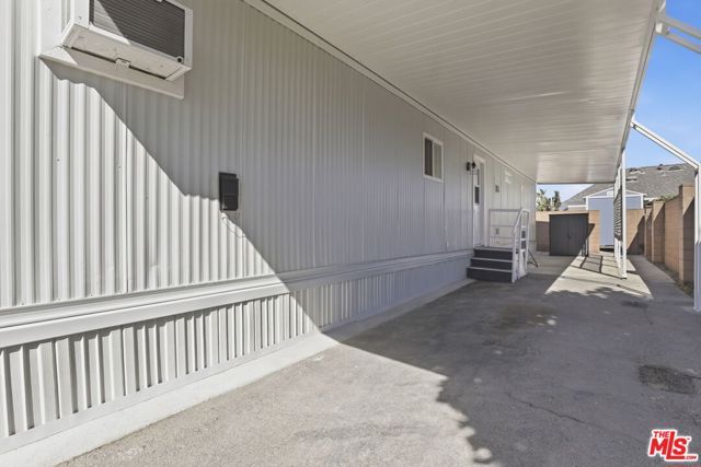 8901 Eton Avenue 61, Canoga Park (los Angeles), CA 91304