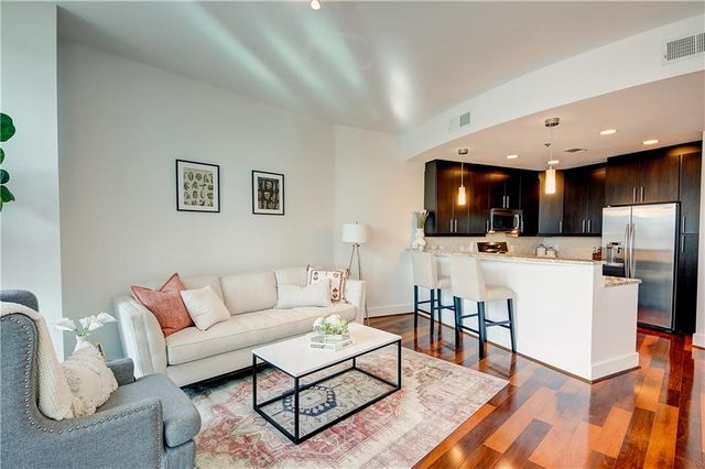 1080 Peachtree NE Street 1813, Atlanta, GA 30309