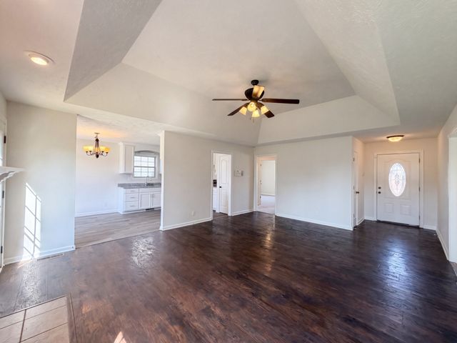 3475 Melrose Dr, Clarksville, TN 37042