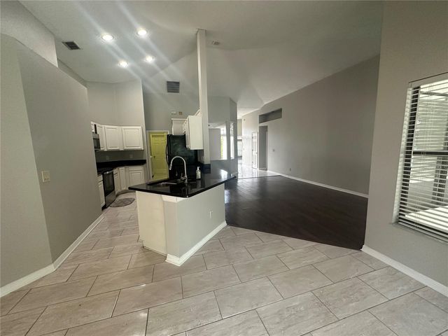 929 ROSINIA COURT, Orlando, FL 32828