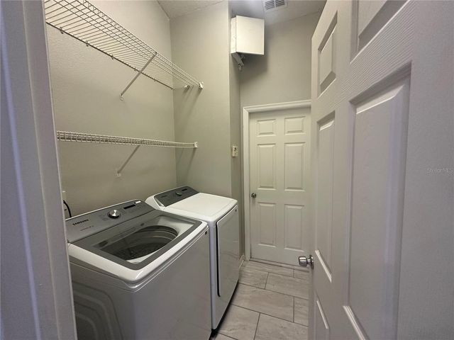 929 ROSINIA COURT, Orlando, FL 32828
