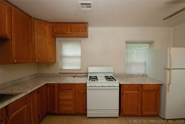 216 S 69th Avenue, Tulsa, OK 74112