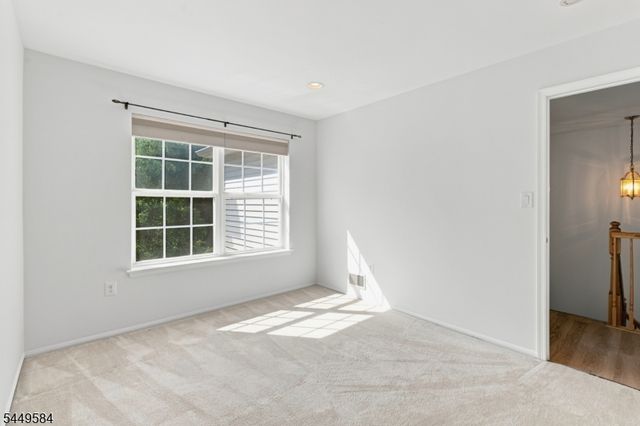 47 Lambiance Ct, Highland Park Boro, NJ 08904