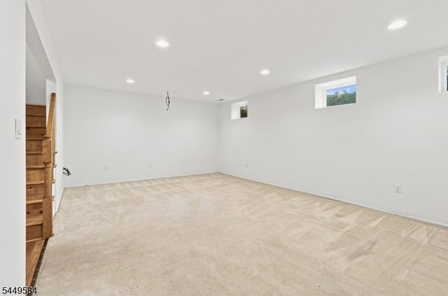 47 Lambiance Ct, Highland Park Boro, NJ 08904