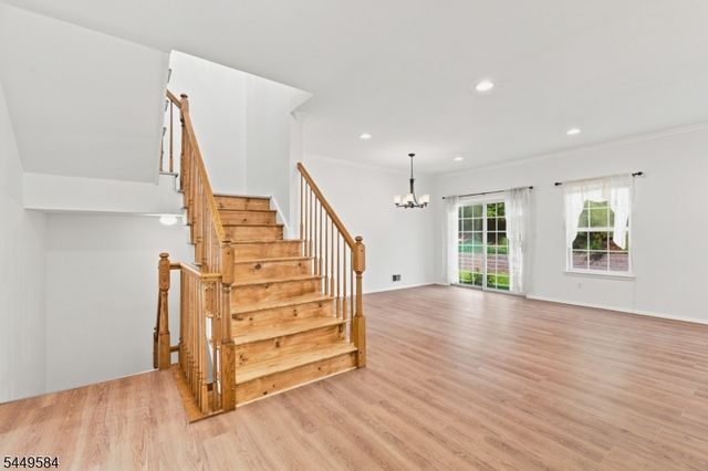47 Lambiance Ct, Highland Park Boro, NJ 08904
