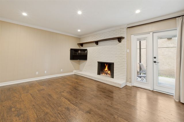 4820 Amesbury Drive E130, Dallas, TX 75206