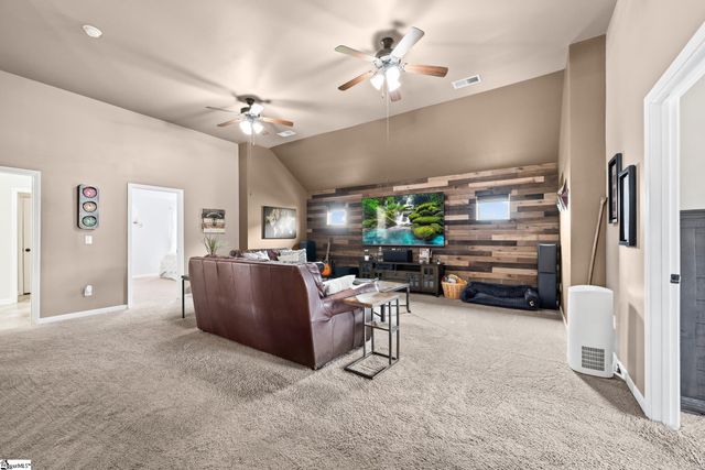 12 Hanlon Drive, Woodruff, SC 29388