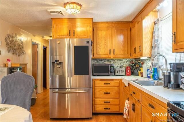 287 Laurel Street, East Haven, CT 06512