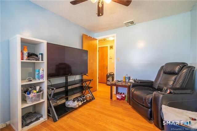 287 Laurel Street, East Haven, CT 06512