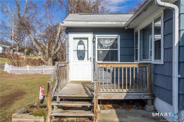 287 Laurel Street, East Haven, CT 06512