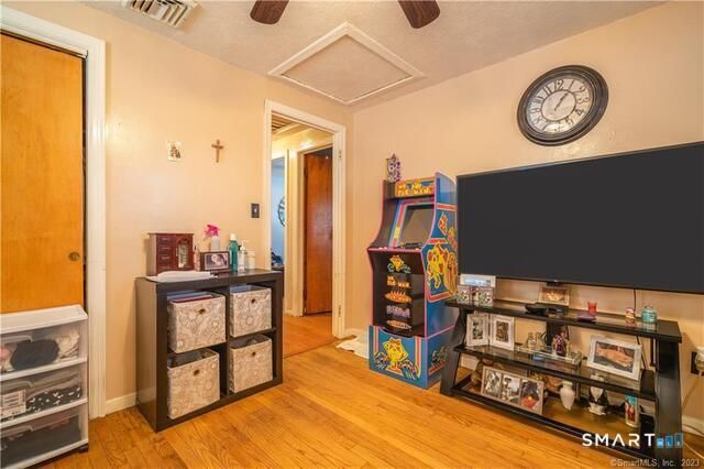 287 Laurel Street, East Haven, CT 06512