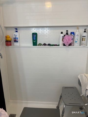 287 Laurel Street, East Haven, CT 06512