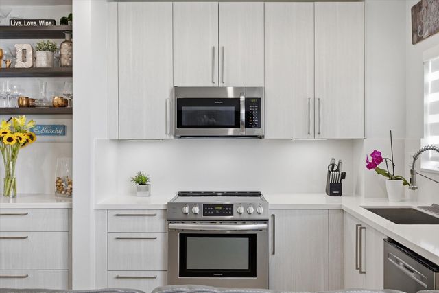 4747 Collins Avenue 1109, Miami Beach, FL 33140