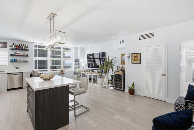 4747 Collins Avenue 1109, Miami Beach, FL 33140