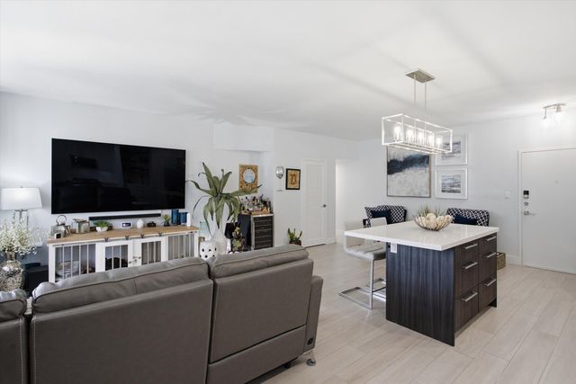 4747 Collins Avenue 1109, Miami Beach, FL 33140