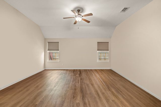 606 Hillside Circle, Little Elm, TX 75068