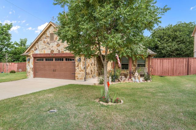 606 Hillside Circle, Little Elm, TX 75068