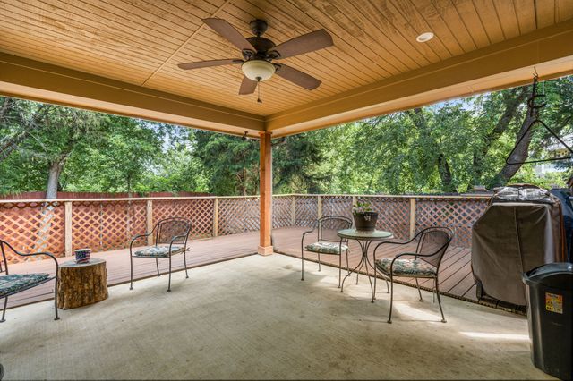 606 Hillside Circle, Little Elm, TX 75068