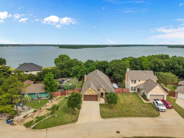 606 Hillside Circle, Little Elm, TX 75068