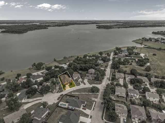 606 Hillside Circle, Little Elm, TX 75068