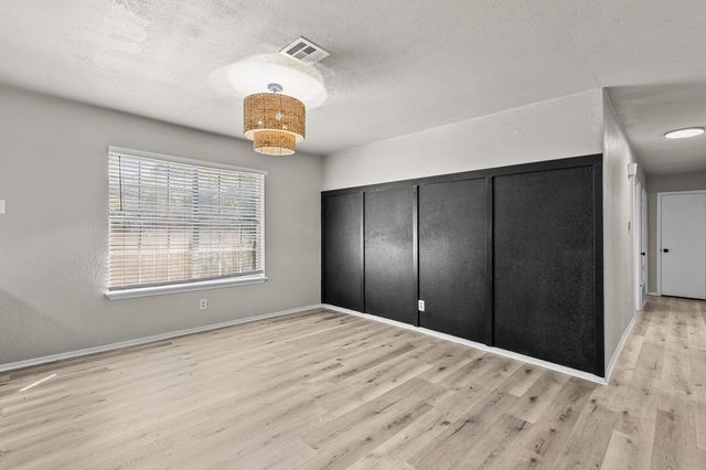 1700 Laurel Lake Drive, Waco, TX 76710