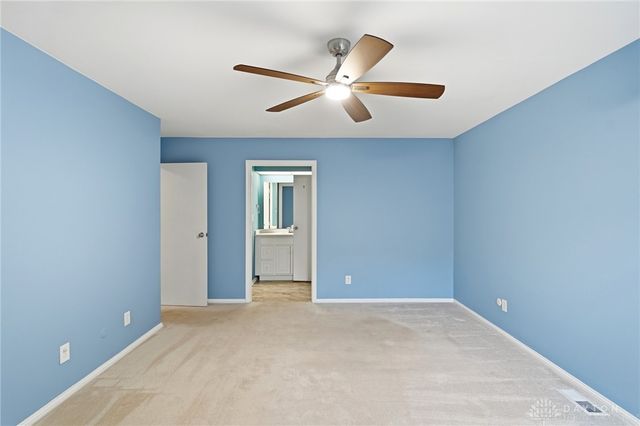 1462 Carriage Trace Boulevard, Centerville, OH 45459