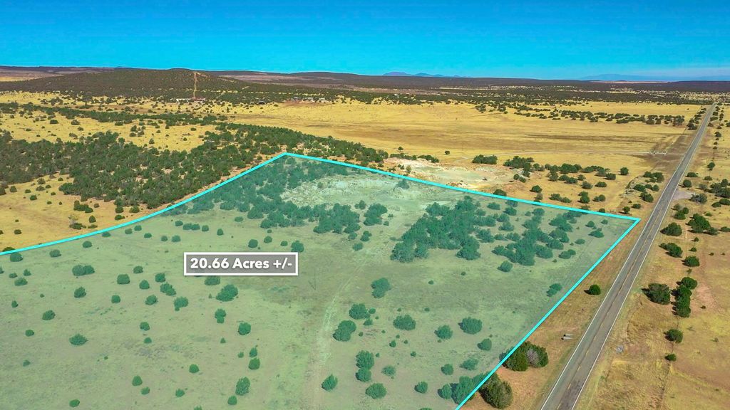 Image 54 of property listing at 50 Manzano Morning Drive, Estancia, NM 87016