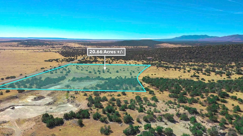 Image 60 of property listing at 50 Manzano Morning Drive, Estancia, NM 87016