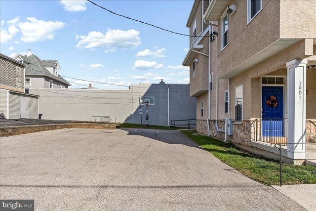 1901 PENNVIEW RD, Havertown, PA 19083