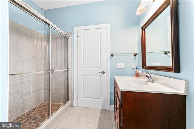 1901 PENNVIEW RD, Havertown, PA 19083