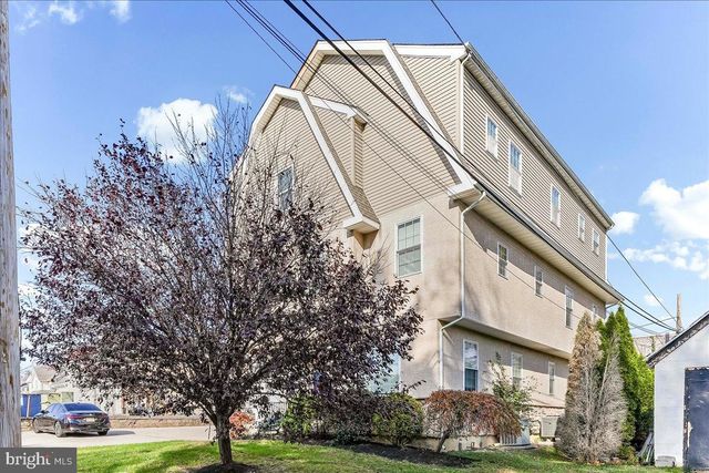 1901 PENNVIEW RD, Havertown, PA 19083