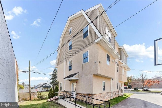 1901 PENNVIEW RD, Havertown, PA 19083